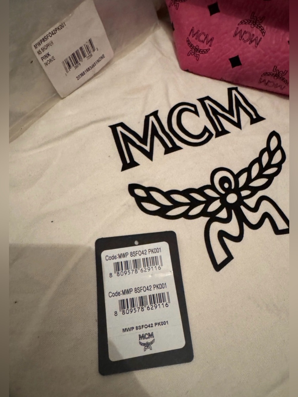 MCM Visetos & Pochette w/ Dust Bag - Picture 11 of 15